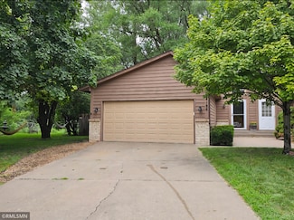 4186 Oxford Ct N, Saint Paul, MN 55126