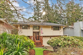 24708 13th Ave S, Des Moines, WA 98198