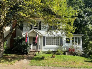 813 Chestnut St, Meadville, PA 16335
