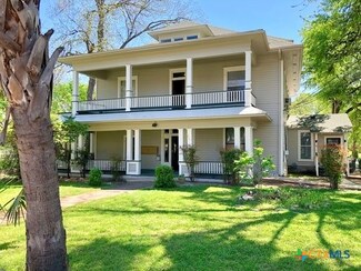 527 W San Antonio St, San Marcos, TX 78666