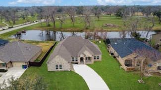 2291 Riverside Dr, West Columbia, TX 77486