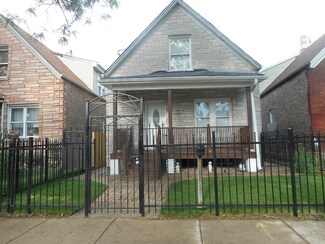 1019 N Keystone Ave, Chicago, IL 60651