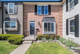 3501 Burbank Dr Unit 104, Ann Arbor, MI 48105