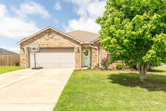 1213 Bittercress Dr, North Little Rock, AR 72117