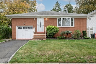 496 Ragland Dr, Roselle Park, NJ 07204