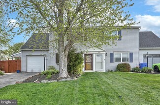 3203 Glen Hollow Dr Unit 70A, Dover, PA 17315