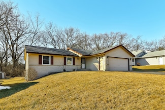 207 Talladega Dr SW, Poplar Grove, IL 61065
