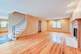 14 Convent Ct, Hazlet, NJ 07730