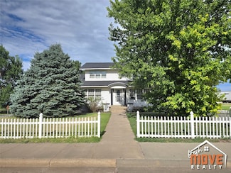 308 N Tovar St, Montezuma, KS 67867