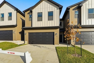 1347 Meadow Rose Place, Waukee, IA 50263
