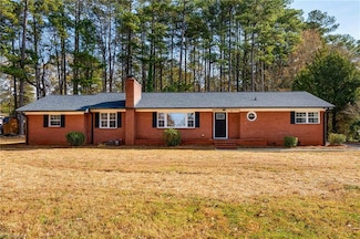 915 Fairview Dr, Lexington, NC 27292