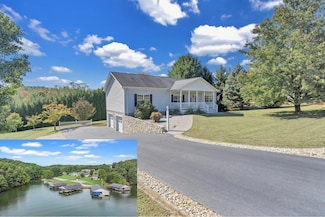 60 Sunny Field Rd, Wirtz, VA 24184