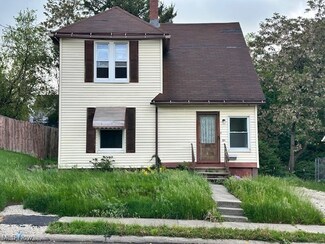 121 Beck St, Wadsworth, OH 44281
