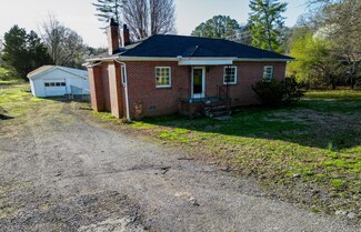 108 Crittenden Ave, Chickamauga, GA 30707