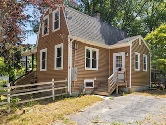 92 Highland Ave, Taunton, MA 02780