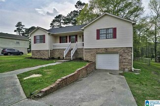 5348 Memory Ln, Mount Olive, AL 35117