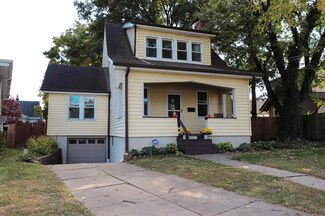 4137 Maple Dr, Cincinnati, OH 45209