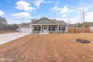 268 Old Folkstone Rd, Holly Ridge, NC 28445