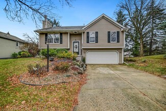 7885 E Oakbrook Cir, Madison, WI 53717