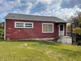 3909 Bond Dr, Kingsport, TN 37664
