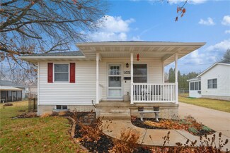 1075 5th St, Marion, IA 52302