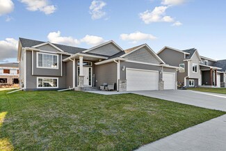 700 22nd St NE, Kasson, MN 55944