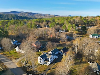 23 Old Bristol Rd, New Hampton, NH 03256