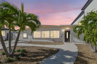 3210 E Maritana Dr, Saint Pete Beach, FL 33706