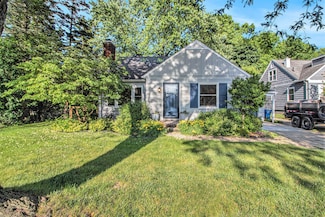1801 Cayuga Place, Ann Arbor, MI 48104