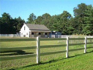120 Nipmuc Rd, Foster, RI 02825