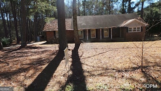 863 New Hope Dr, Hampton, GA 30228