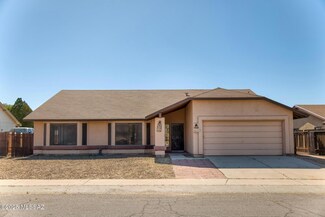 1517 W Oak Shadows Dr, Tucson, AZ 85737