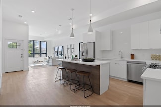 206 Fulton Ave Unit 2, Jersey City, NJ 07305