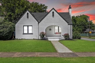 1204 S Columbia Ave, Tulsa, OK 74104