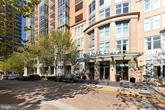8220 Crestwood Heights Dr Unit 302, McLean, VA 22102