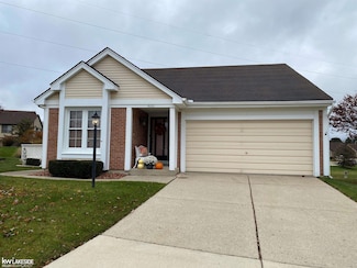 1600 Stonecrest Dr, Rochester Hills, MI 48307