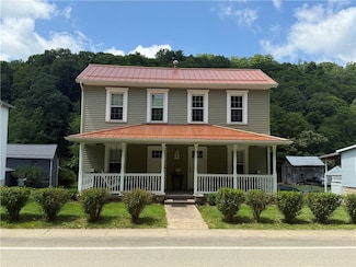 1725 Browns Creek Rd, Graysville, PA 15337