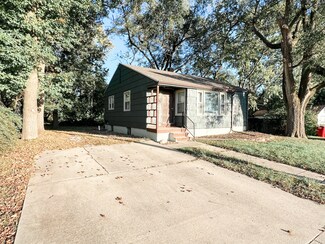 106 N Mattis Ave, Champaign, IL 61821
