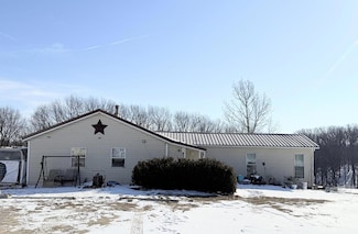 22709 Baker Dr, Queen City, MO 63561