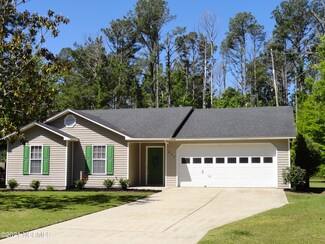 204 Seattle Slew Dr, Havelock, NC 28532