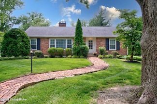 3534 Saint Germaine Ct, Louisville, KY 40207