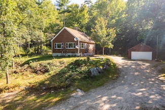 28 Hilltop Ln, Shapleigh, ME 04076