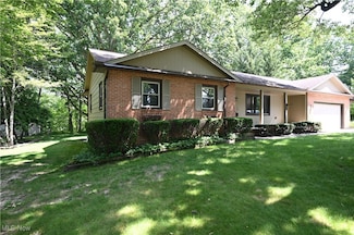 755 Blueberry Hill Dr, Canfield, OH 44406