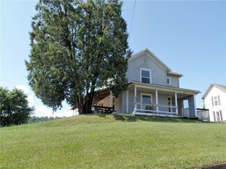 1735 Broadway St, Stockport, OH 43787