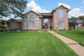 9002 Ridge Point Dr, Woodway, TX 76712