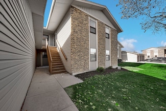 1335 Gifford Ct Unit A, Hanover Park, IL 60133