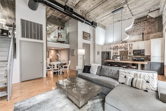 705 Main St Unit 801, Houston, TX 77002