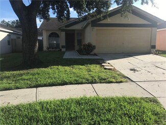 1423 Mohrlake Dr, Brandon, FL 33511