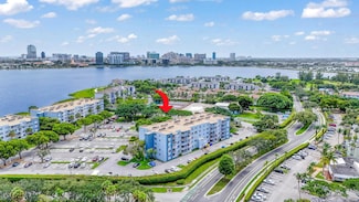 500 Executive Center Dr Unit 311, West Palm Beach, FL 33401