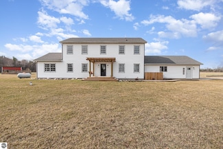 5974 S East County Line Rd, Carson City, MI 48811
